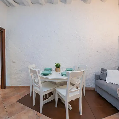 I Host - Apartment